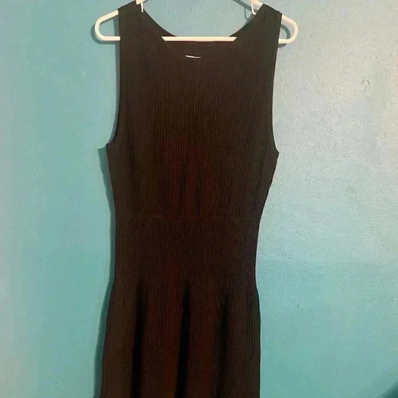Calvin Klein Ribbed Fit Flare Minimalist Casual Sleeveless Dress - Picture 2 of 6